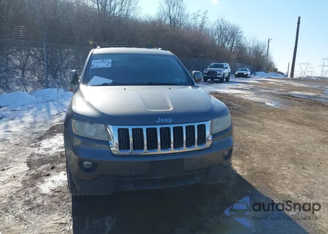 2012 Jeep Grand Cherokee Laredo из США, поврежденный, VIN 1C4RJFAG0CC132911